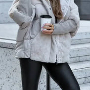 Inga Mantel – Winterjacke mit Kapuze und leichter Isolierung
