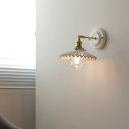 Velmora LED Wandleuchte mit dekorativem Wanddesign