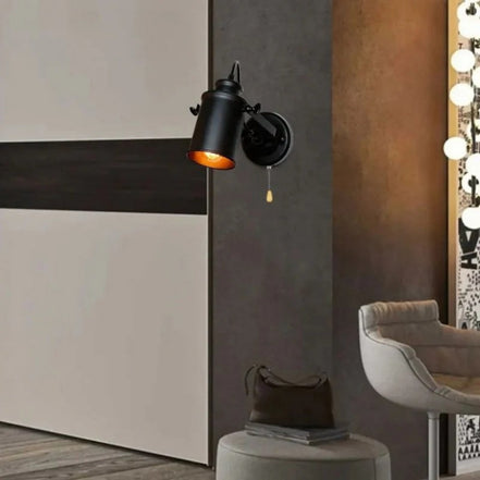 Wandlampe mit verstellbarem Winkel – Funktionale Beleuchtung für Innenräume