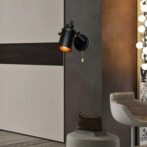 Wandlampe mit verstellbarem Winkel – Funktionale Beleuchtung für Innenräume
