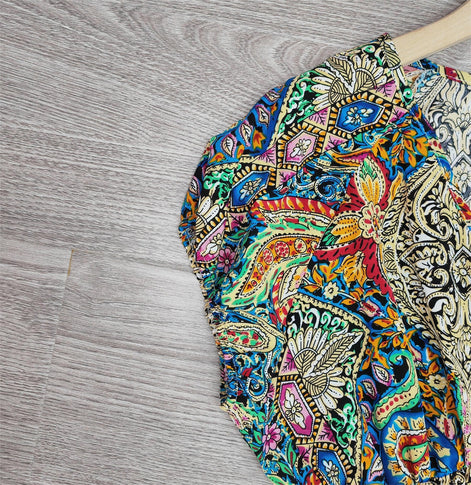 Florvella Maxikleid mit Paisley Muster und V-Ausschnitt in lockerer Passform