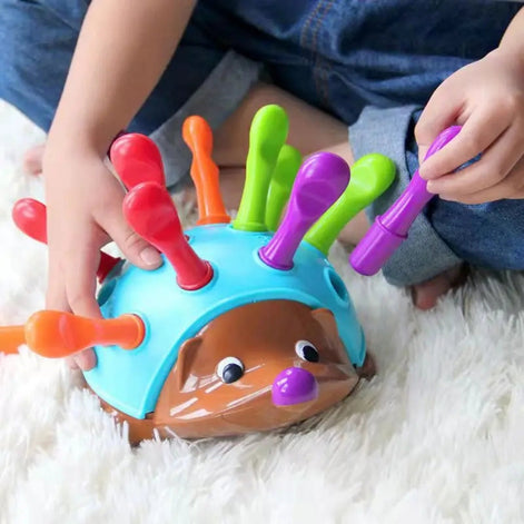 Hedoro Kinder Lernspielzeug Igel mit Steckstiften