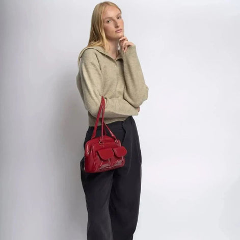 Velmira Schultertasche – Umhängetasche mit Reißverschluss, Seitenfach und verstellbarem Riemen