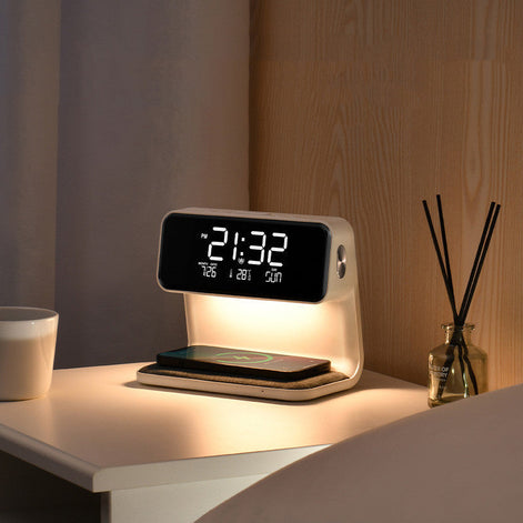 3-in-1 Nachttischlampe mit LED-Licht, kabelloser Ladestation und Wecker