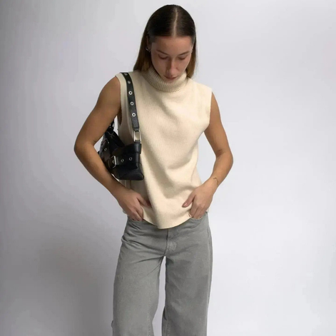 Schultertasche mit verstellbarem Gurt und Reißverschlussfach
