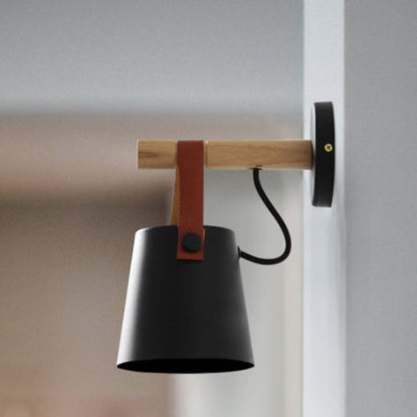 Valmera Hängende LED Wandleuchte aus Holz und Metall für Innenräume