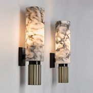 Elegante Marmor-Wandleuchte mit Kupferdetails – Aurevia