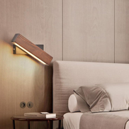 Lumivaro LED Wandleuchte aus Holz mit Drehbarem Leuchtenkopf