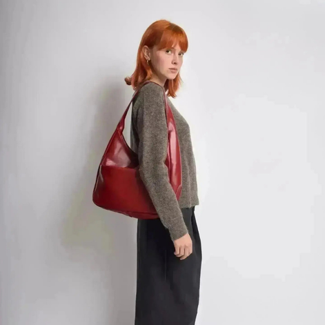 Novella Schultertasche – Umhängetasche mit mehreren Fächern und Schulterriemen