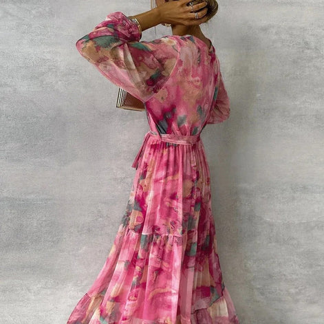 Aquarelia Maxikleid mit Farbverlauf und V-Ausschnitt – langärmeliges Kleid mit fließender Passform