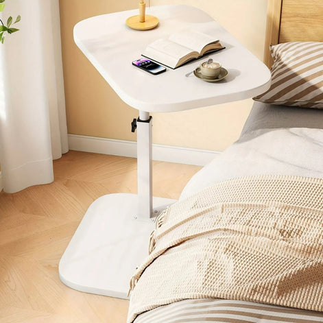 Höhenverstellbarer Beistelltisch mit schlankem Design für flexible Wohnräume
