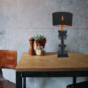 Skelevia Tischleuchte mit Skelettdesign – LED Lampe für dekorative Innenbeleuchtung