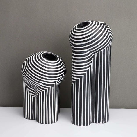 Strivaro Vase aus Resin mit Streifenmuster für Tischdekoration