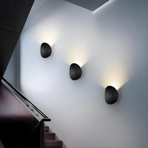 Moderne LED Wandleuchte aus Aluminium in Ovalem Design – Lunavera
