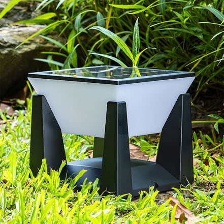 Solarbetriebene LED-Gartenleuchte mit kubischem Design für den Außenbereich