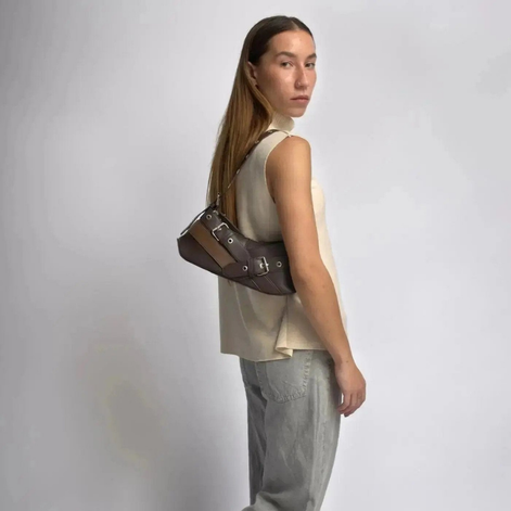 Schultertasche mit verstellbarem Gurt und Reißverschlussfach