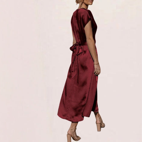 Almira Kleid – Damen ärmelloses Kleid mit Rundhals, Wickeloptik und lockerem Schnitt