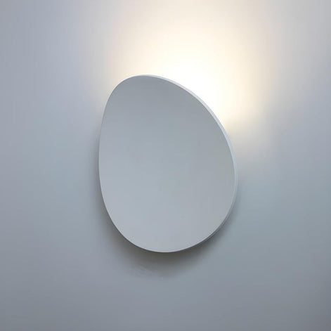 Moderne LED Wandleuchte aus Aluminium in Ovalem Design – Lunavera