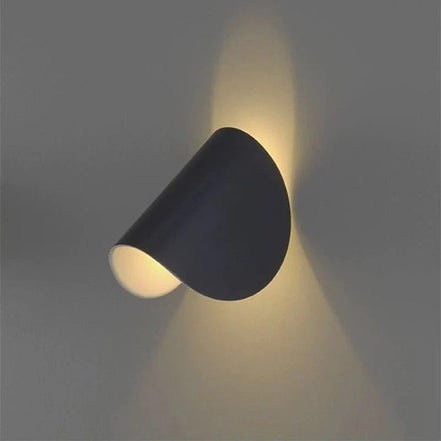 LumiGlow LED-Wandleuchte mit Farbwechsel und modernem Design