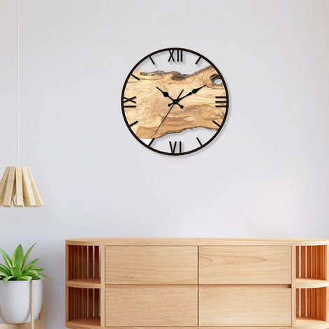 Arvion Holzwanduhr mit Harzdetails – Wanduhr aus Holz und Kunstharz