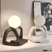 Arvion Tischleuchte mit abstraktem Design – dekorative Lampe für Innenräume