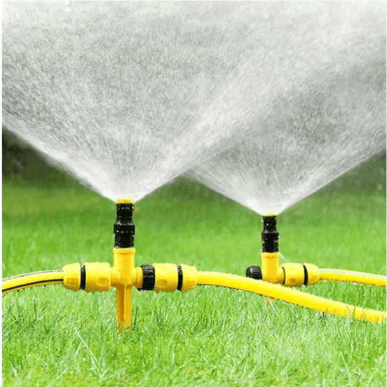 Automatischer Gartensprinkler für gleichmäßige Bewässerung