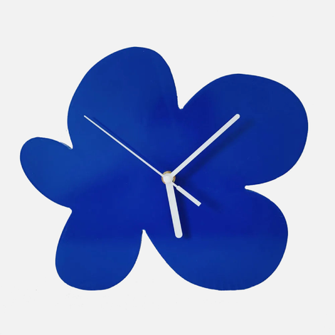 Azuron Geometrische Wanduhr – Moderner Akzent in Blau