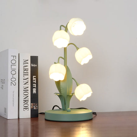OrchiLume – Tischleuchte mit dekorativem Orchideenmuster