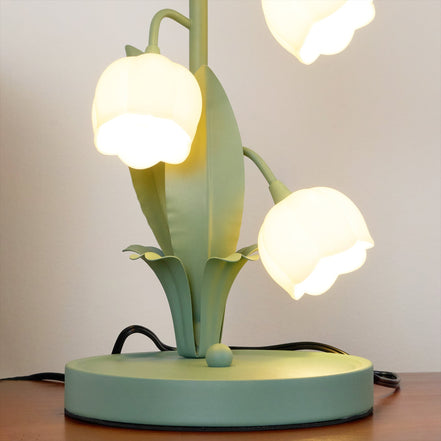 OrchiLume – Tischleuchte mit dekorativem Orchideenmuster