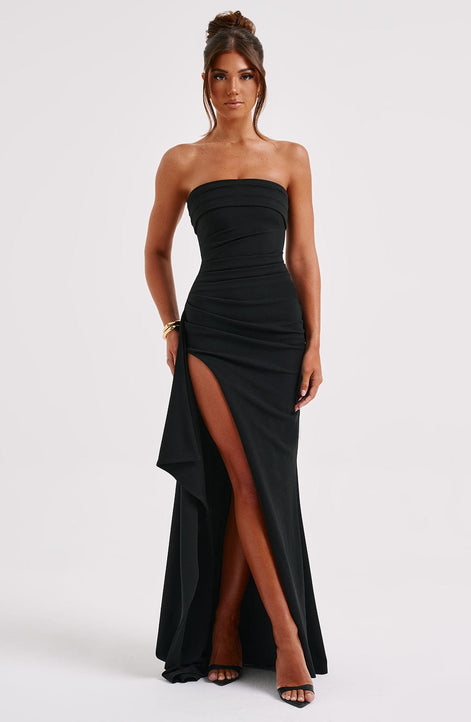 Calinora Kleid mit schlanker Silhouette