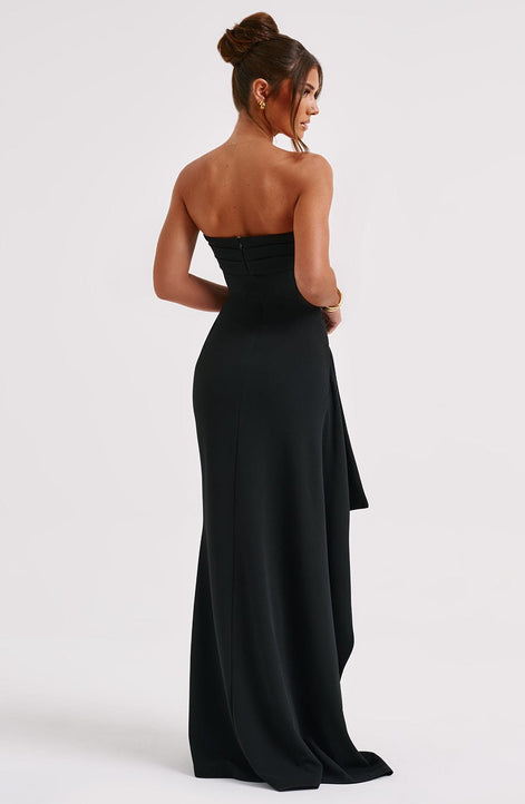 Calinora Kleid mit schlanker Silhouette