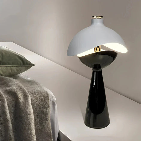 Calyra Tischleuchte mit dimmbarer LED-Beleuchtung – kabellose Innenleuchte