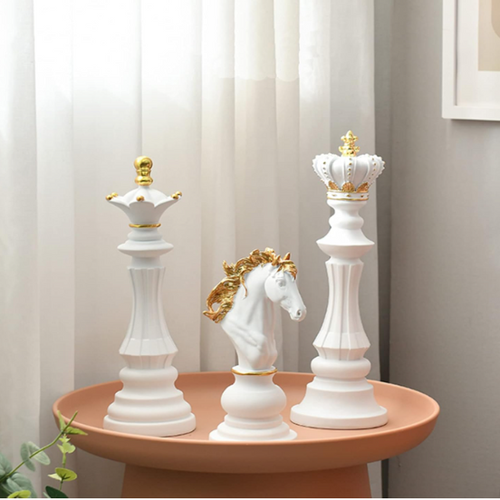 Cavello Dekorative Schachfiguren aus Kunstharz