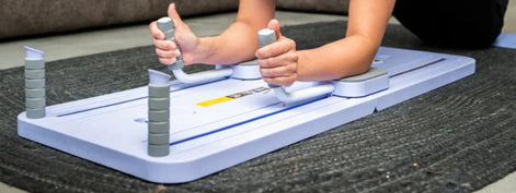 CoreFlex Trainingsroller mit Ellbogenauflage – kompaktes Fitnessgerät für Zuhause