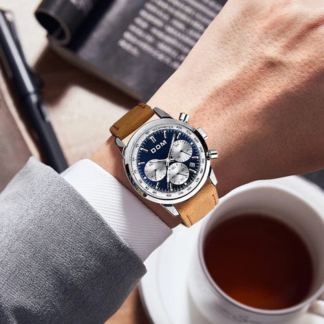 Herren Quarzuhr mit Lederarmband und Leuchtanzeige