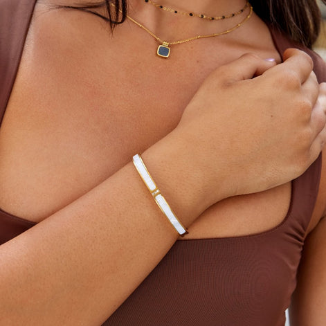 Elvarisse Damen Armband mit polierten Details und schlanker Form