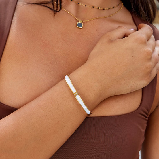 Elvarisse Damen Armband mit polierten Details und schlanker Form