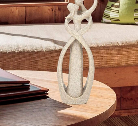 Ewige Umarmung – Zeitloses Kunstwerk für Eleganz und Stil 4