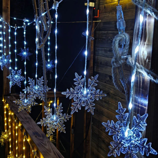 FrostiGlow LED-Schneeflockenvorhang – Dekorative LED-Beleuchtung für Innenräume