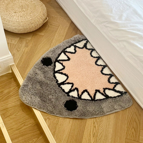 Getufteter Teppich mit Hai-Motiv für Kinderzimmer