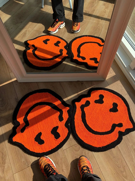 Getufteter Teppich mit Smiley-Design