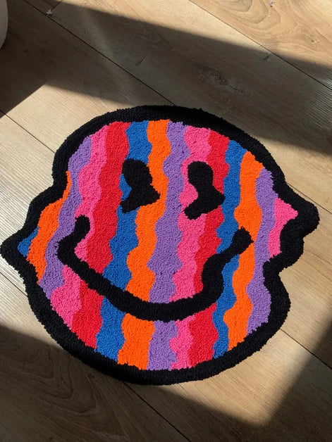 Getufteter Teppich mit Smiley-Design