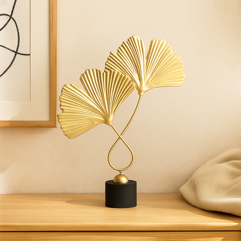 Ginkora Dekorationsobjekt in Blattform – Skulptur für Innenräume