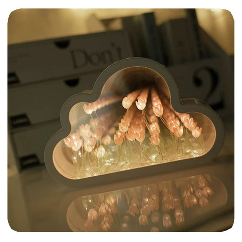 Florina LED-Tischlampe mit Spiegeleffekt und Tulpenmotiv