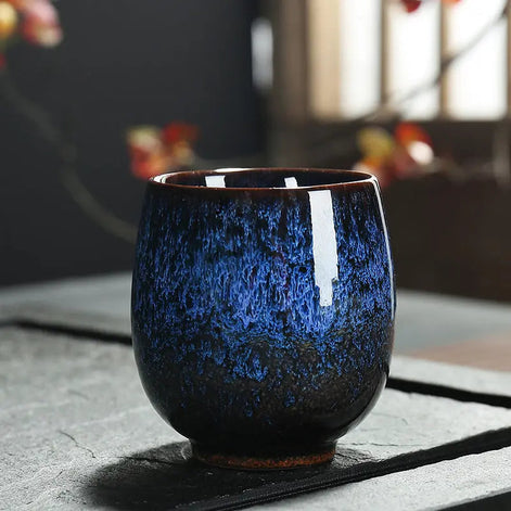 Handgefertigte Teetasse aus Keramik
