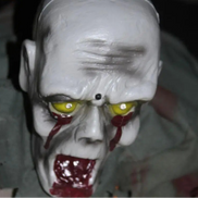Kriechender Halloween-Zombie mit LED-Augen und Sound – Dreadon