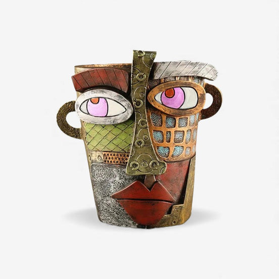 Dekorative Vase mit gesichtsinspiriertem Design für Innen- und Außenbereiche