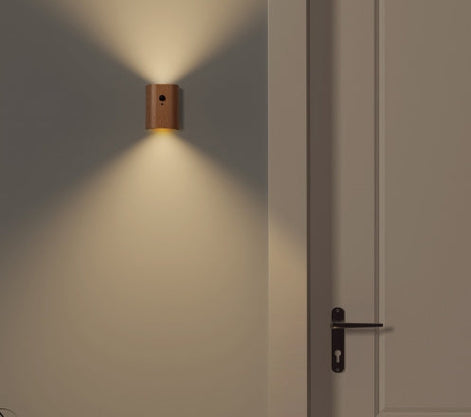 Kabellose Wandleuchte Birano – Warmes Licht für einladende Räume