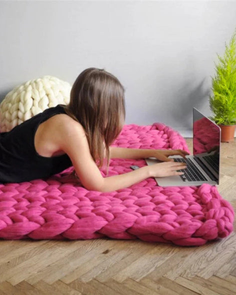 La Maille Majestueuse – Gestrickte Wohndecke für Sofa und Bett