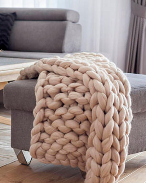 La Maille Majestueuse – Gestrickte Wohndecke für Sofa und Bett